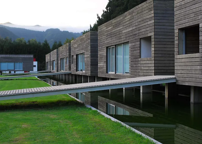 Family Hotel: Furnas Lake Forest Living